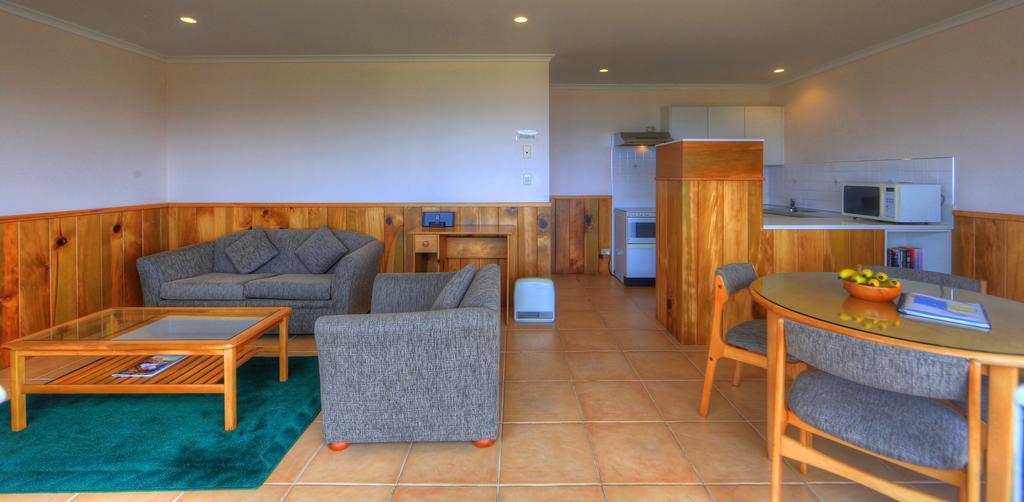 Islander Lodge Apartments Бернт Пайн Стая снимка